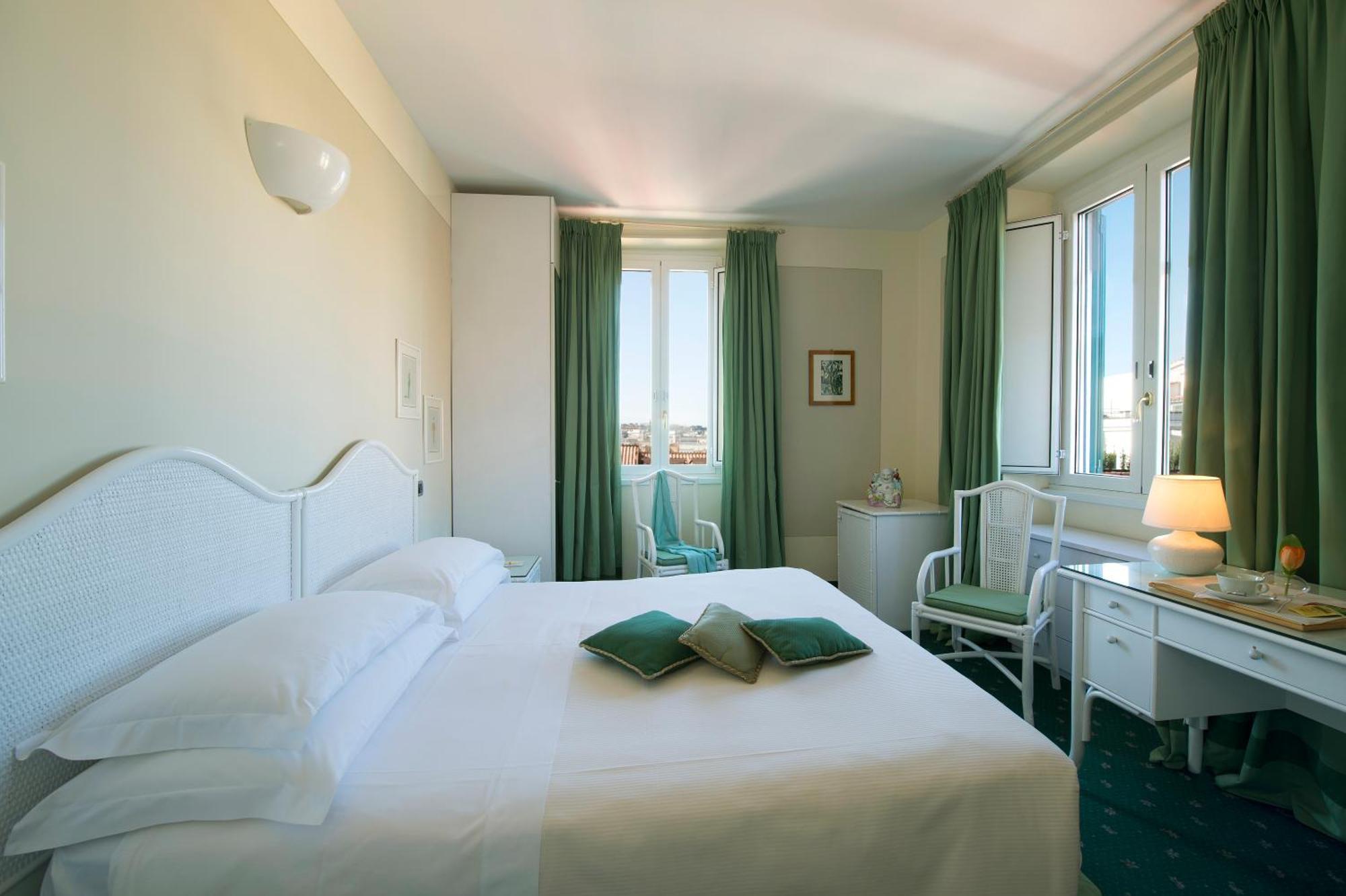 Hotel Gregoriana โรม ภายนอก รูปภาพ